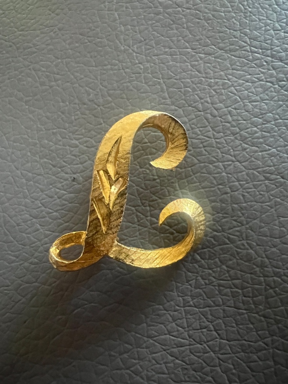 Vintage Mamselle Signed Gold Tone Initial L Brooch - Textured Script Monogram